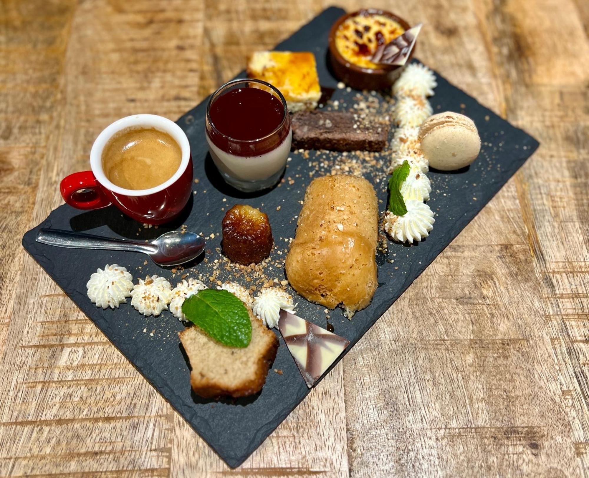 Logis Hotel, Chalets Et Restaurant Les Chatelmines Ла Брес Екстериор снимка
