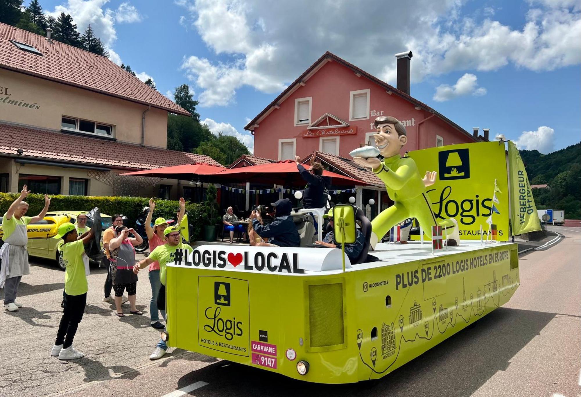 Logis Hotel, Chalets Et Restaurant Les Chatelmines Ла Брес Екстериор снимка